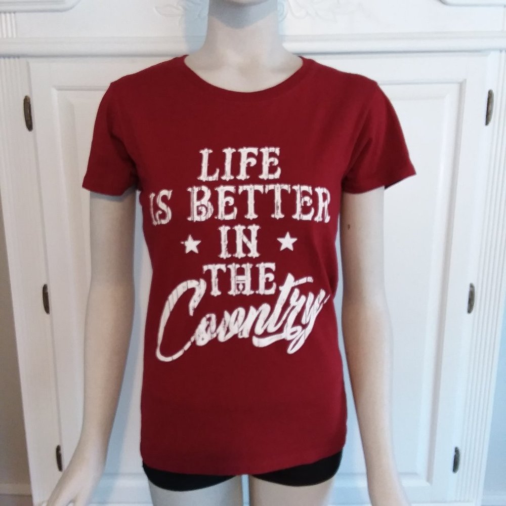 NWOT Farm Fed Life Is Better In The Country Cotton TShirt, Small